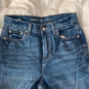 American eagle cropped jeans